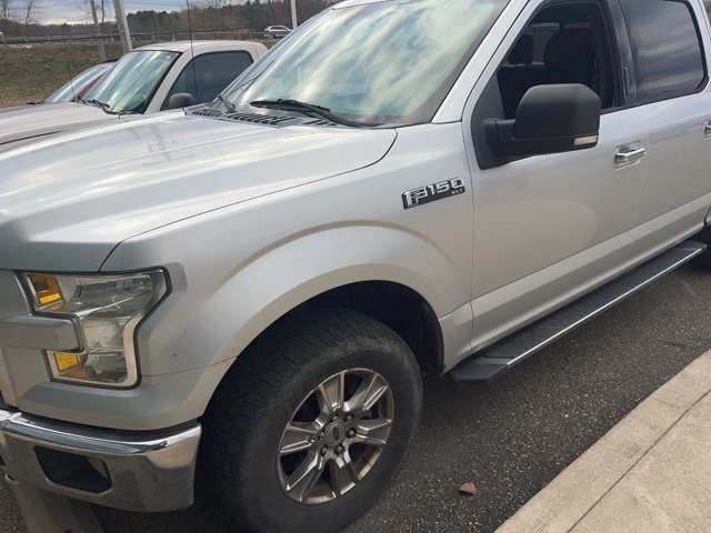 2017 Ford F-150 XLT photo 2