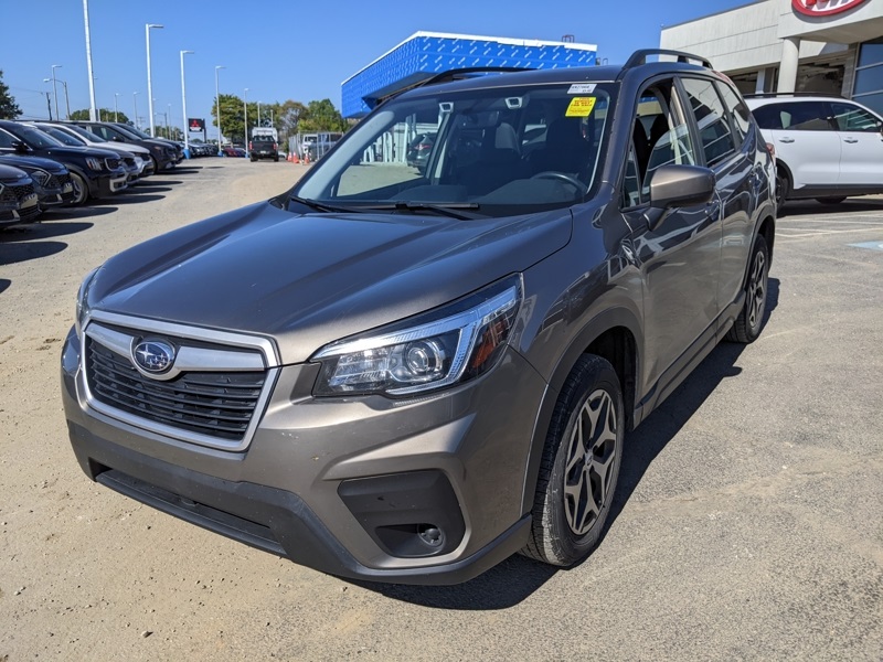 2020 Subaru Forester Premium photo 7