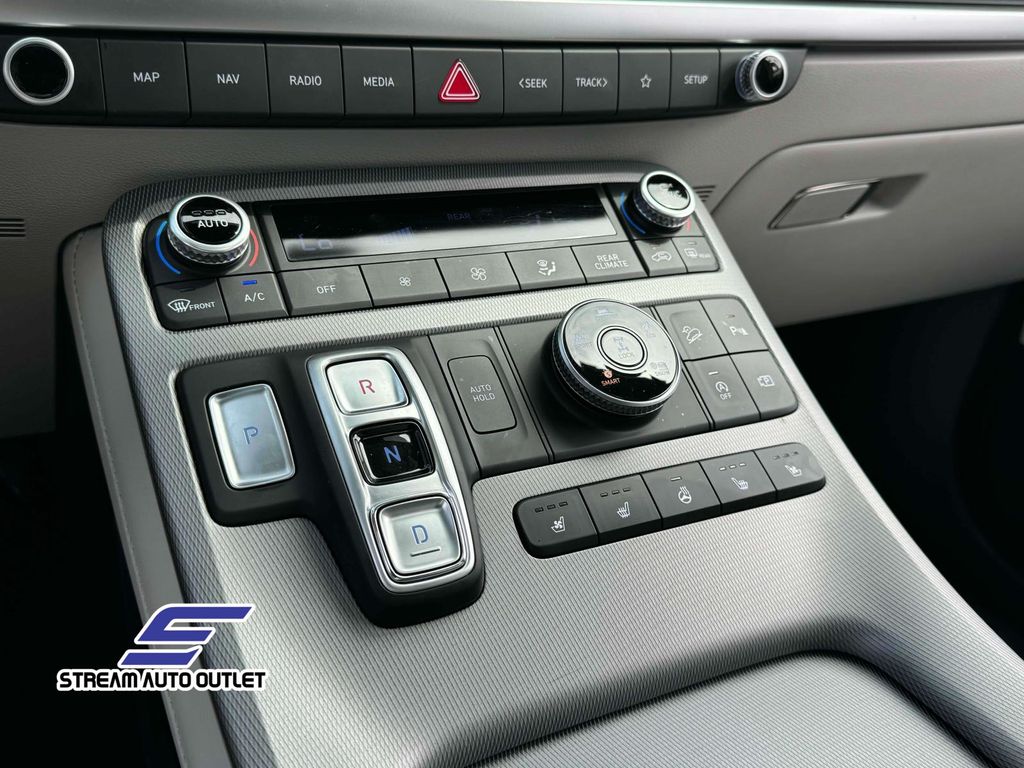 2025 Hyundai Palisade Limited photo 28