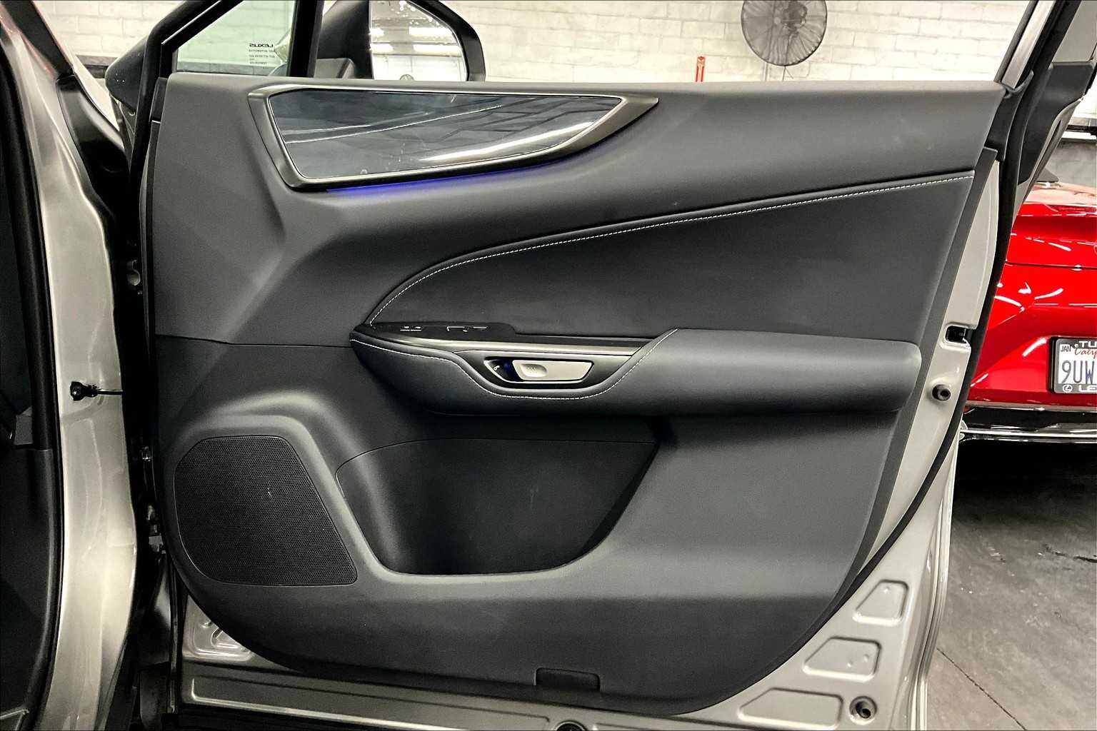2025 Lexus NX Premium AWD photo 19