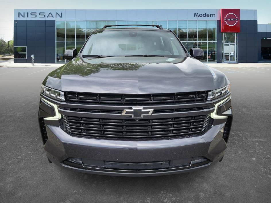 2022 Chevrolet Suburban RST photo 2