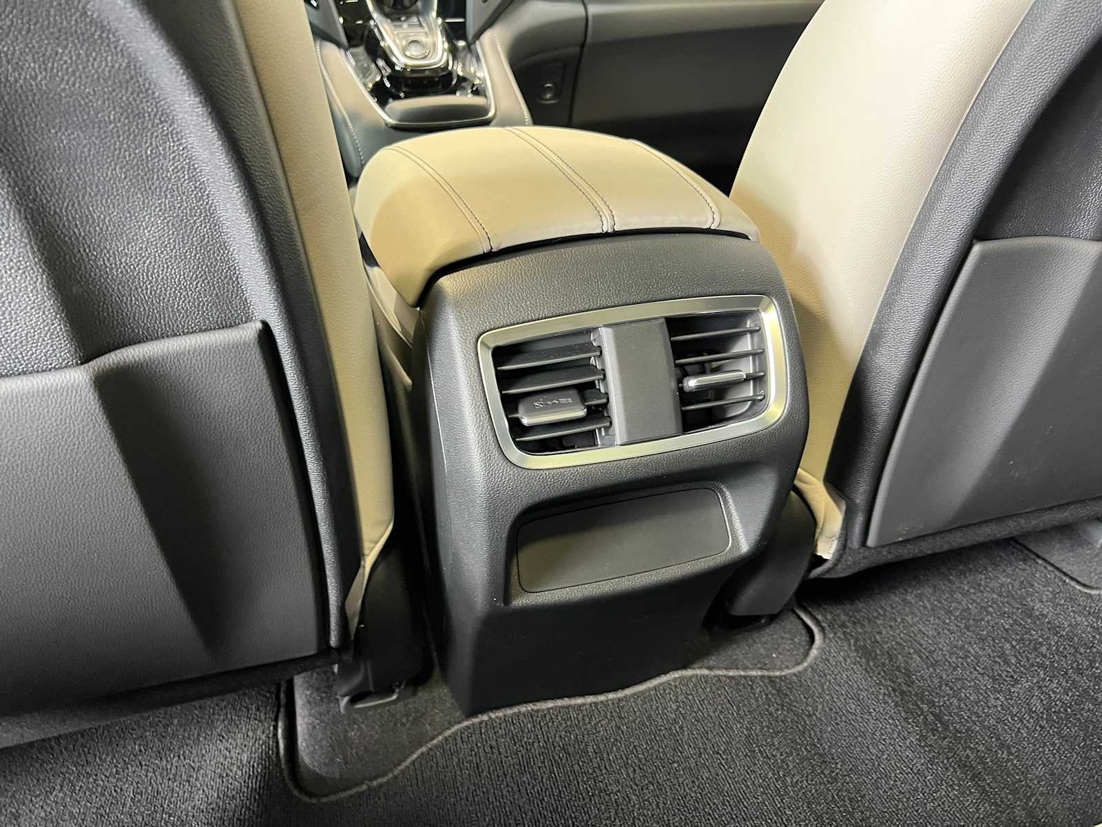 2025 Acura RDX photo 27