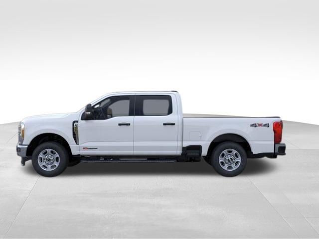 2026 Ford F-350 XLT photo 3