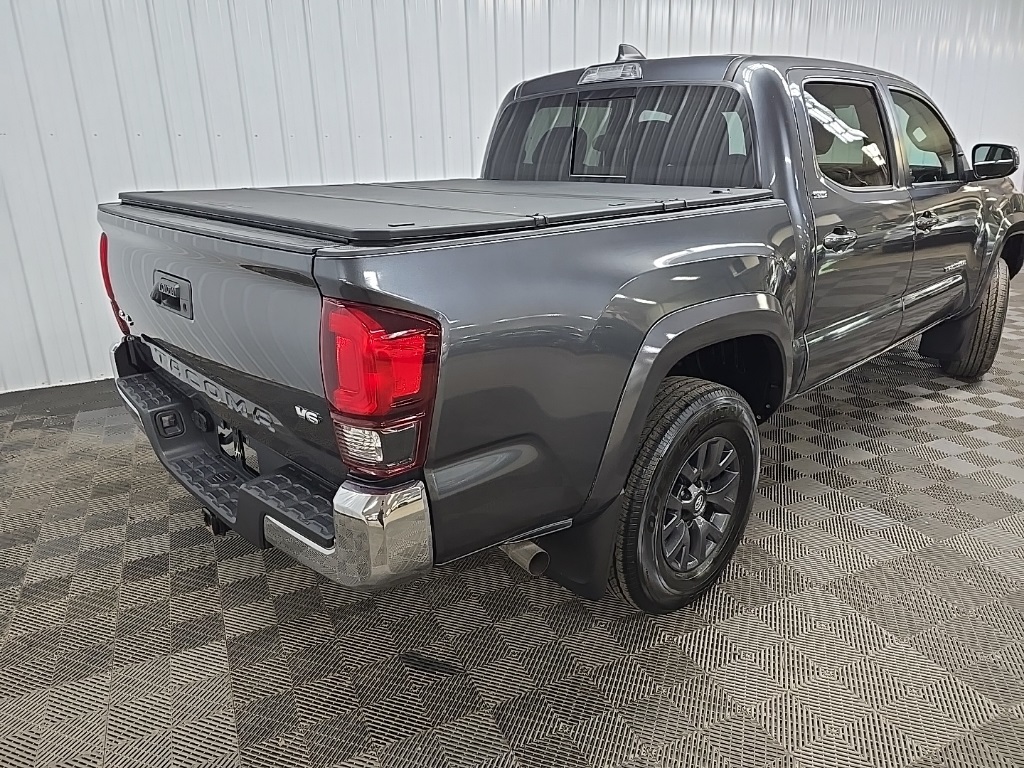 2022 Toyota Tacoma SR5 V6 photo 10