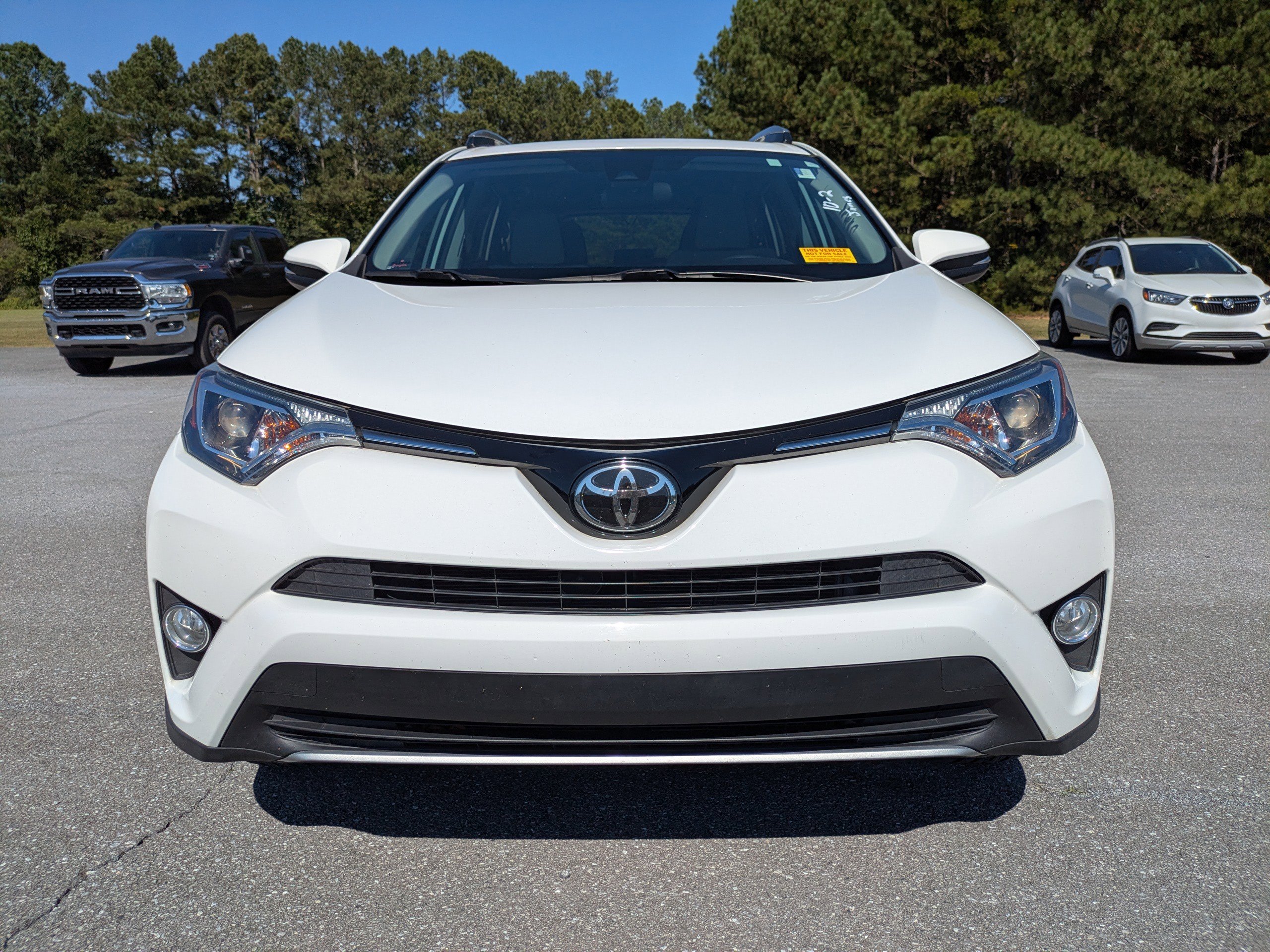 2018 Toyota RAV4 XLE photo 8