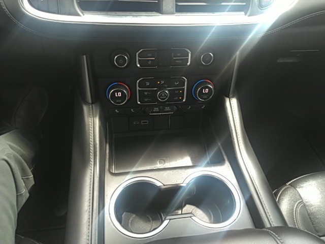 2022 Chevrolet Tahoe Z71 photo 4