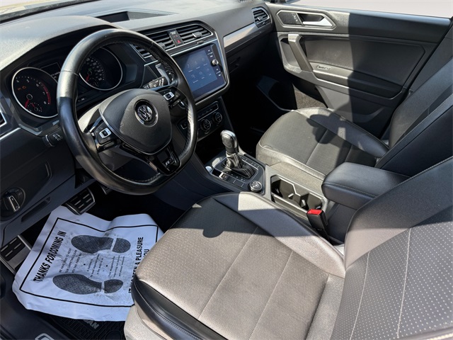 2021 Volkswagen Tiguan SE R-Line Black photo 9