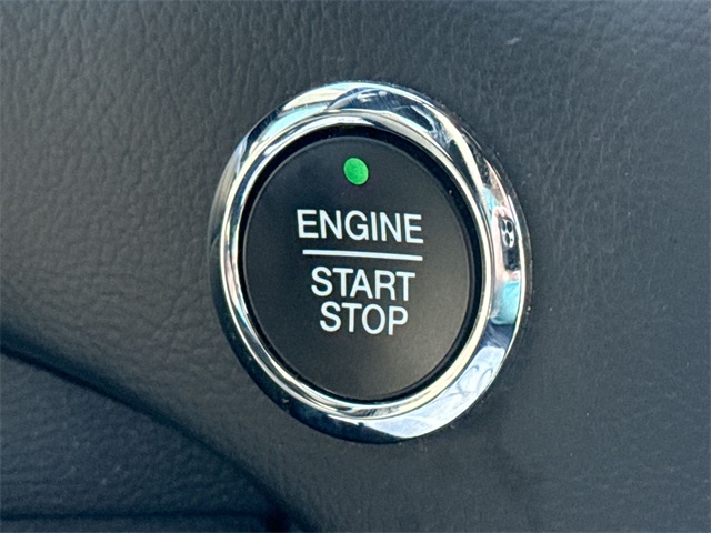 2022 Ford Edge ST photo 30