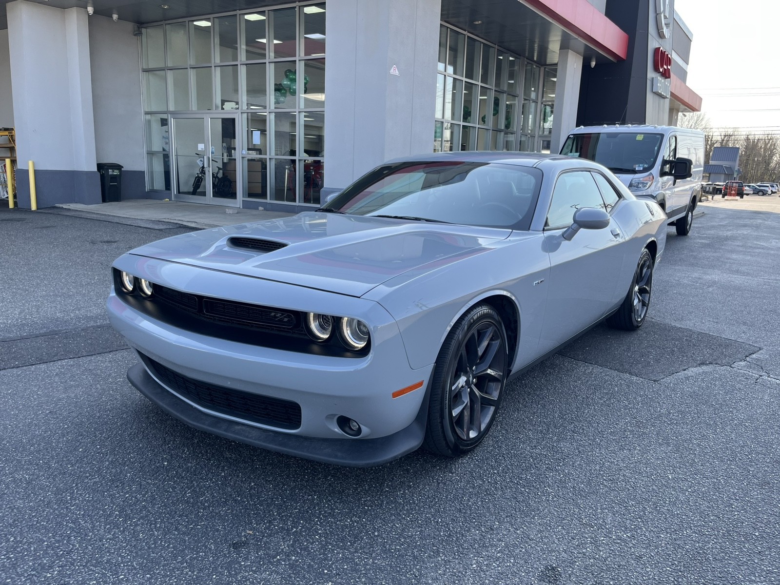 2022 Dodge Challenger R/T photo 4