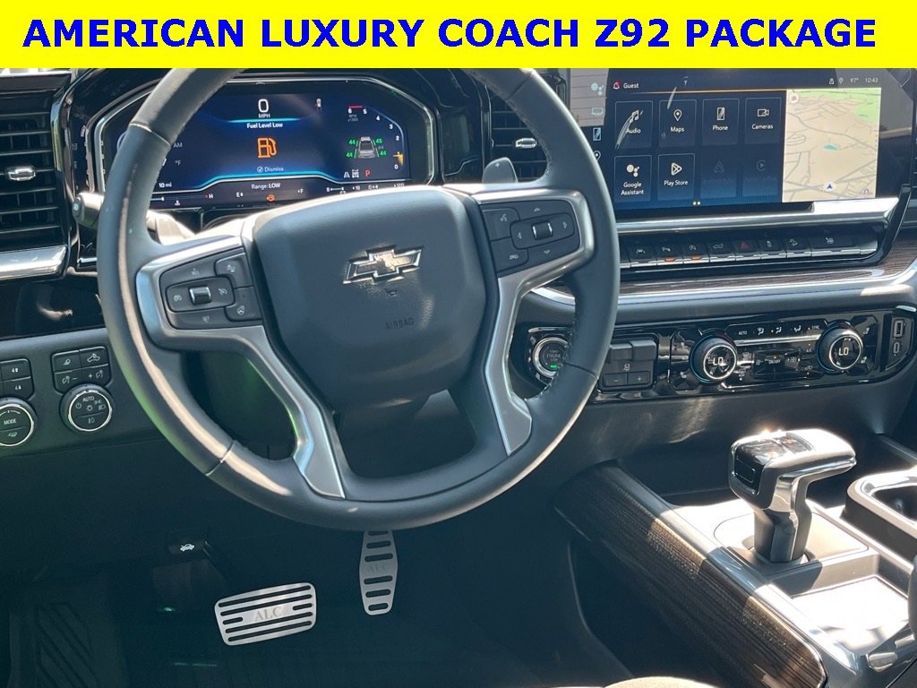 2025 Chevrolet Silverado 1500 RST photo 9