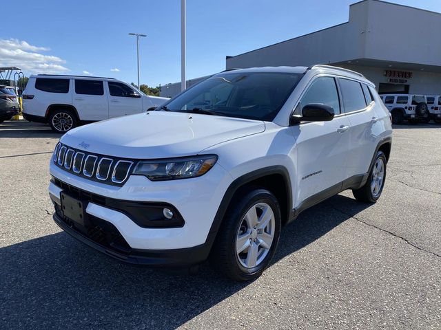 2022 Jeep Compass Latitude photo 8