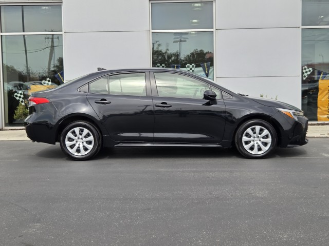 2024 Toyota Corolla Hybrid LE photo 4