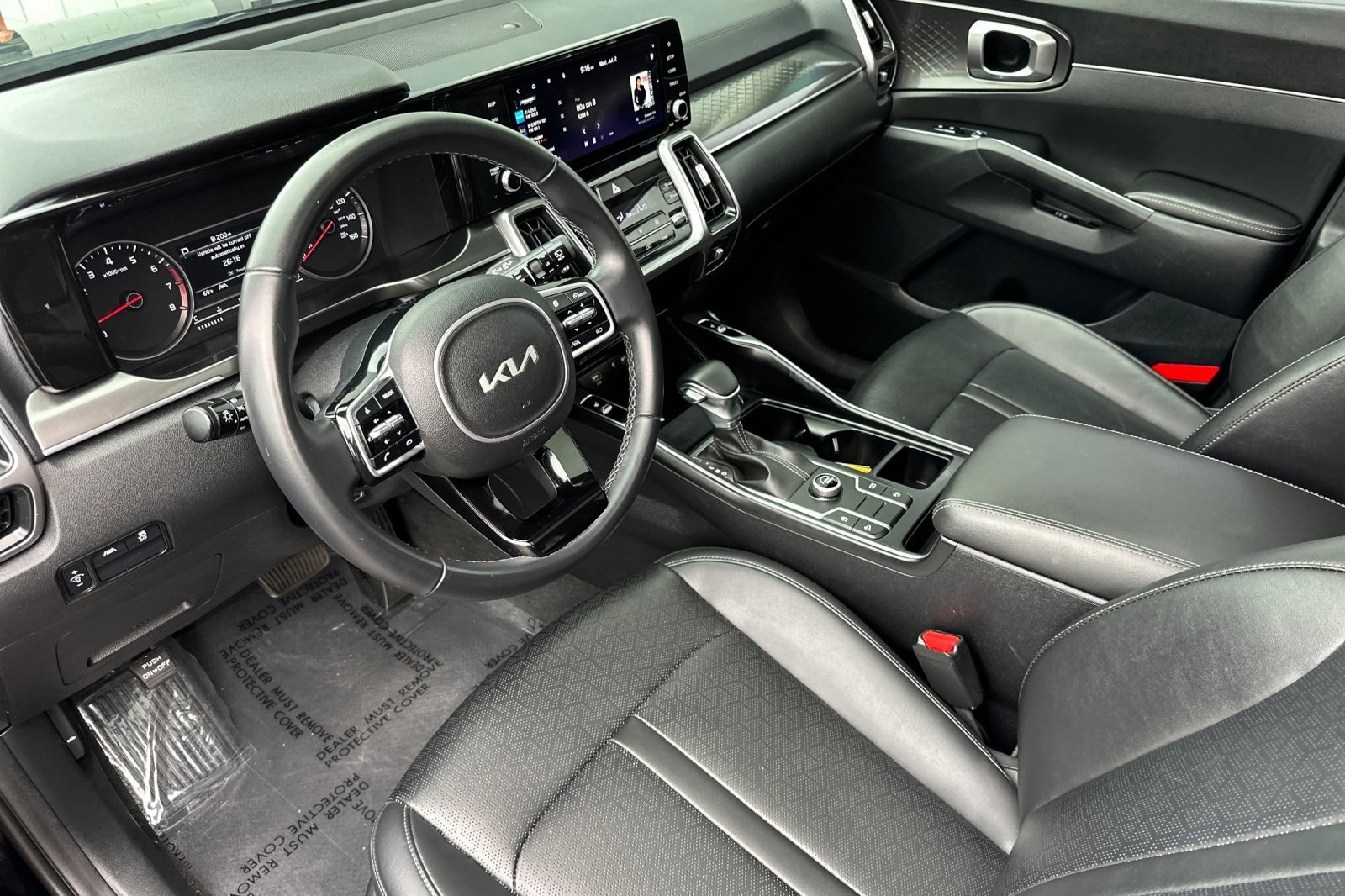 2023 Kia Sorento S photo 8