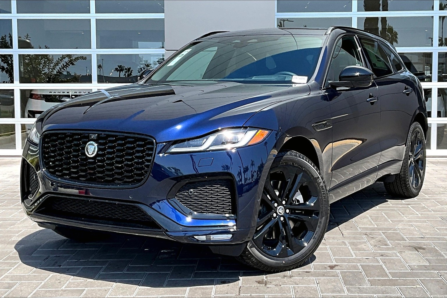 2026 Jaguar F-Pace R-Dynamic S's photo