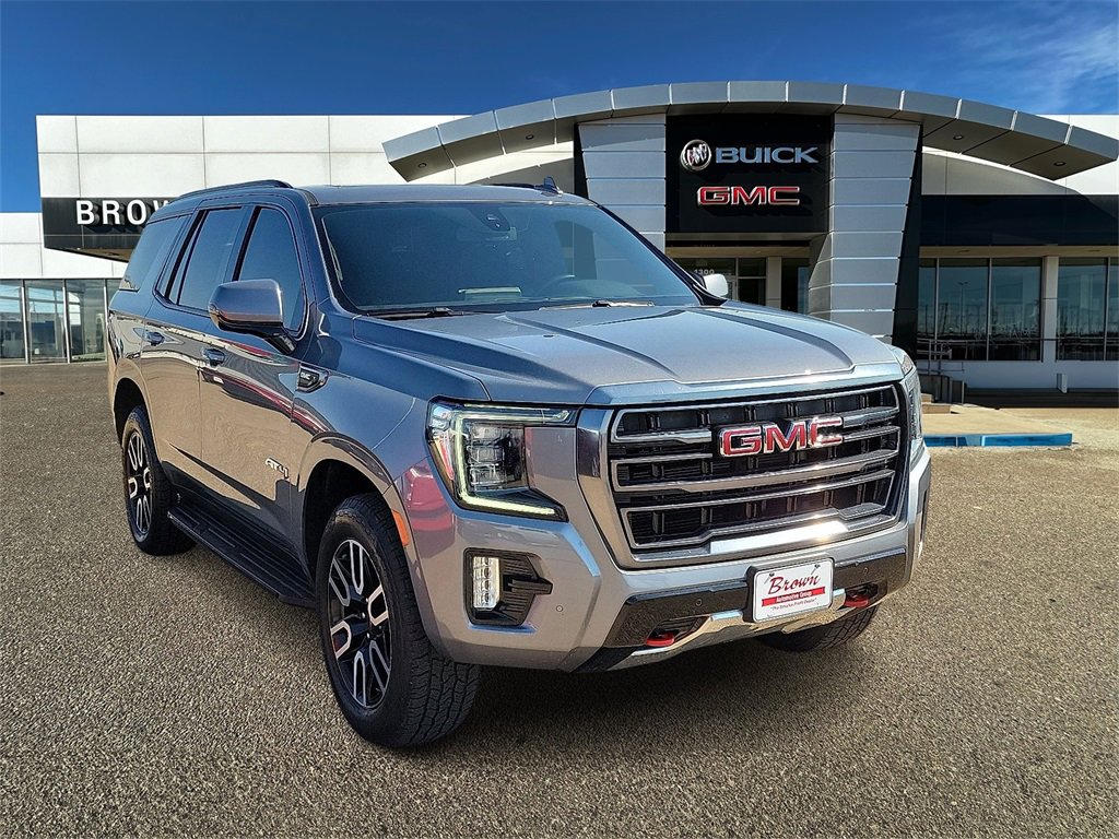 2022 GMC Yukon AT4's photo
