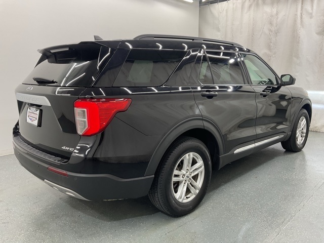 2022 Ford Explorer XLT photo 2