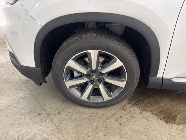 2025 Honda Pilot Elite photo 8