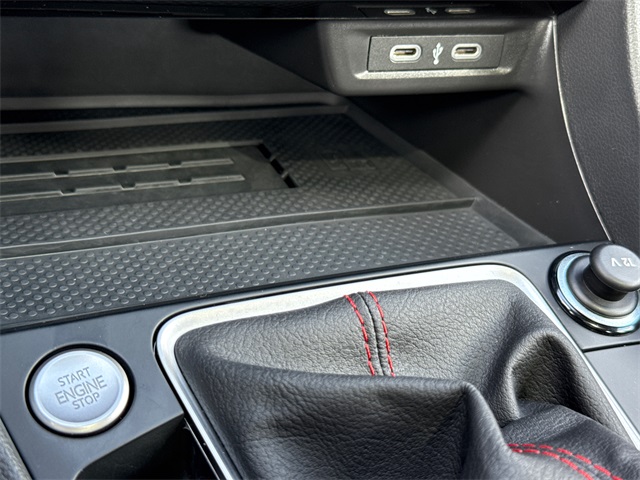 2025 Volkswagen Jetta GLI 2.0T Autobahn photo 30