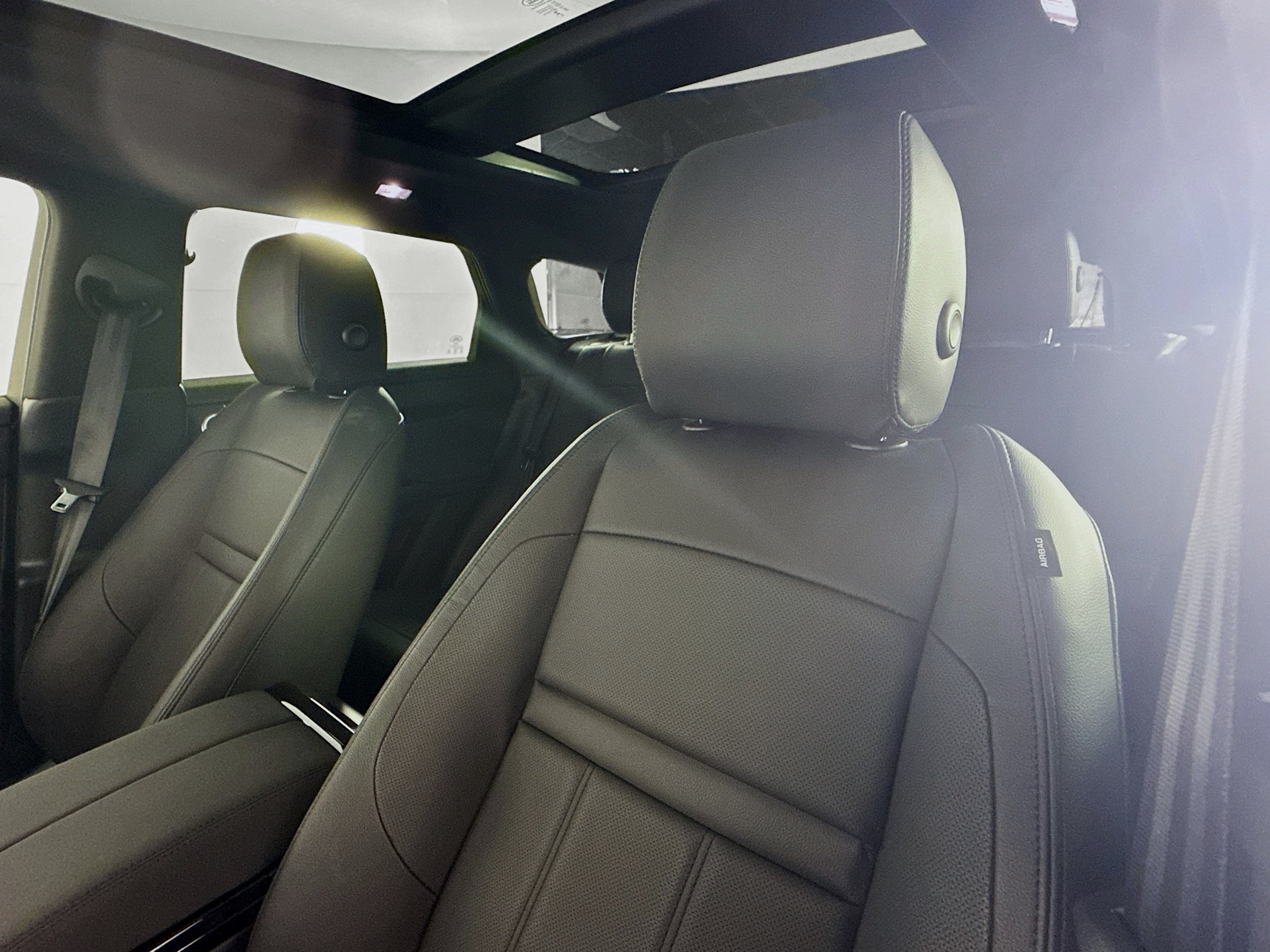 2026 Land Rover Range Rover Evoque Dynamic SE photo 13