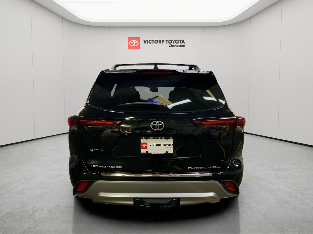 2025 Toyota Highlander XLE XSE Platinum Limited photo 4