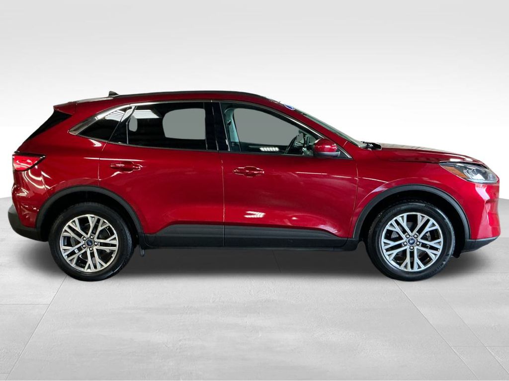 2022 Ford Escape SEL photo 4