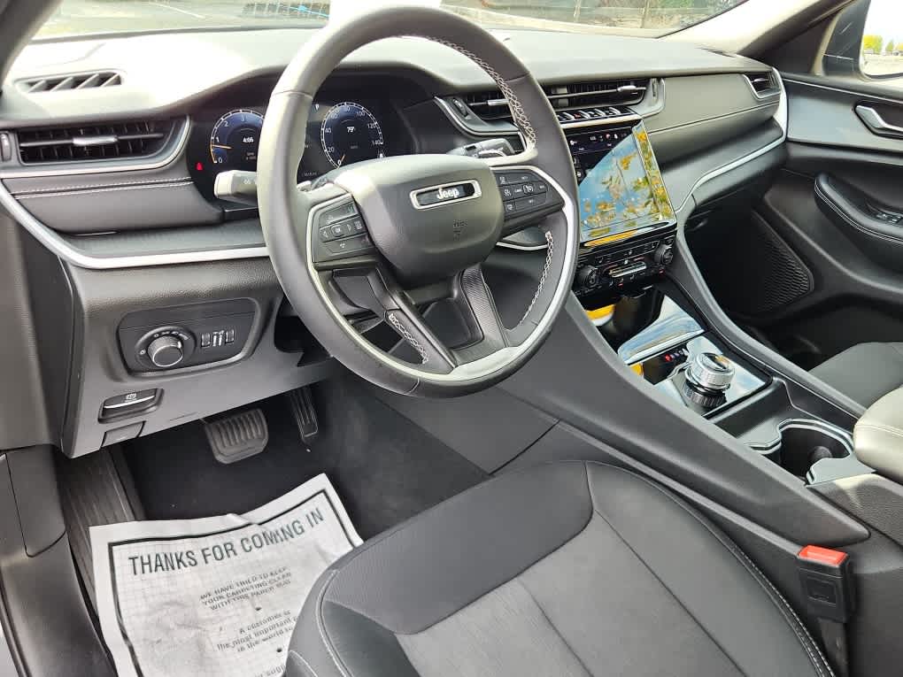 2024 Jeep Grand Cherokee Laredo X photo 12