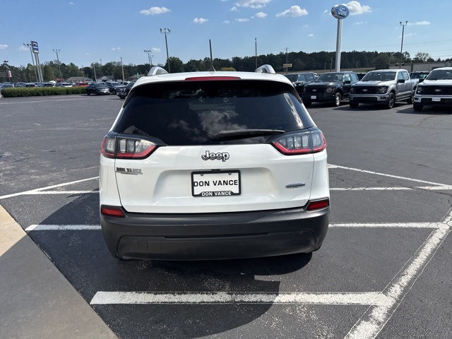 2019 Jeep Cherokee Latitude photo 4