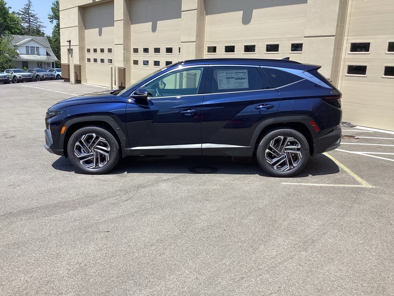 2025 Hyundai Tucson Hybrid Limited photo 4