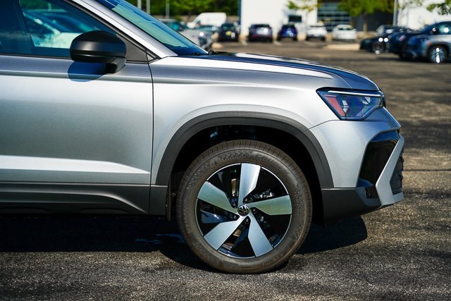 2025 Volkswagen Taos S photo 30