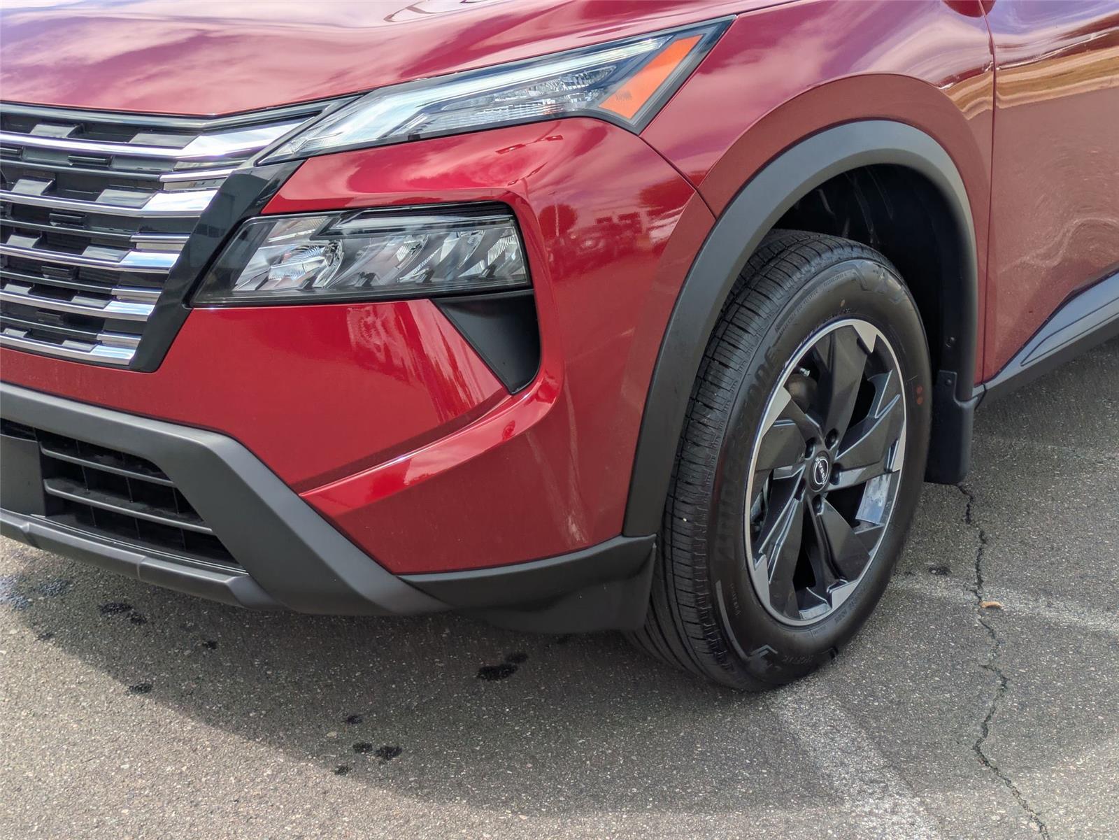 2026 Nissan Rogue SV photo 6