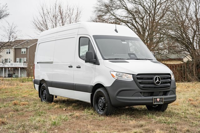 2025 Mercedes-Benz Sprinter Cargo Van Base's photo