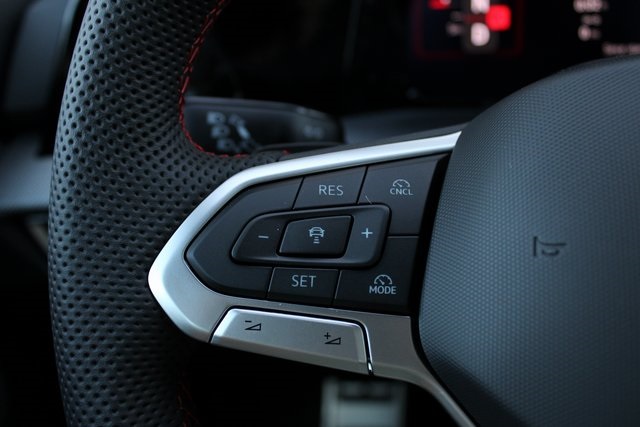 2025 Volkswagen Golf GTI Autobahn photo 10