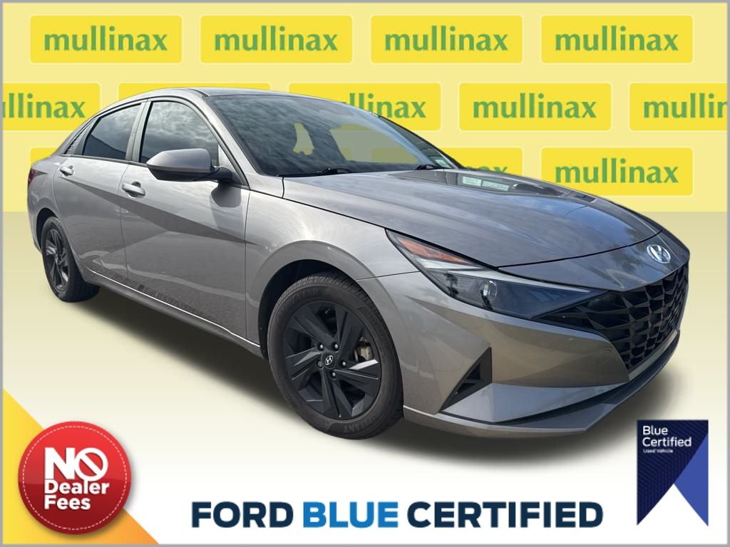 2021 Hyundai Elantra Blue's photo