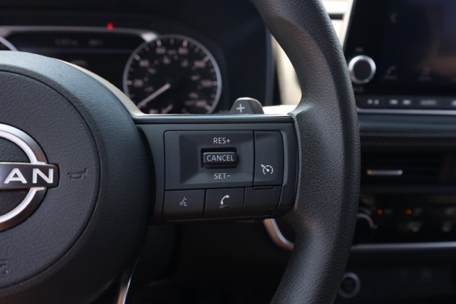 2023 Nissan Rogue S photo 22