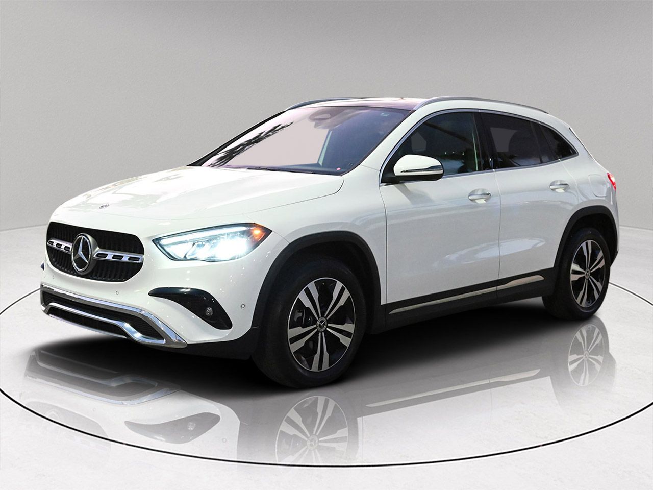 2025 Mercedes Benz GLA 250 photo 3