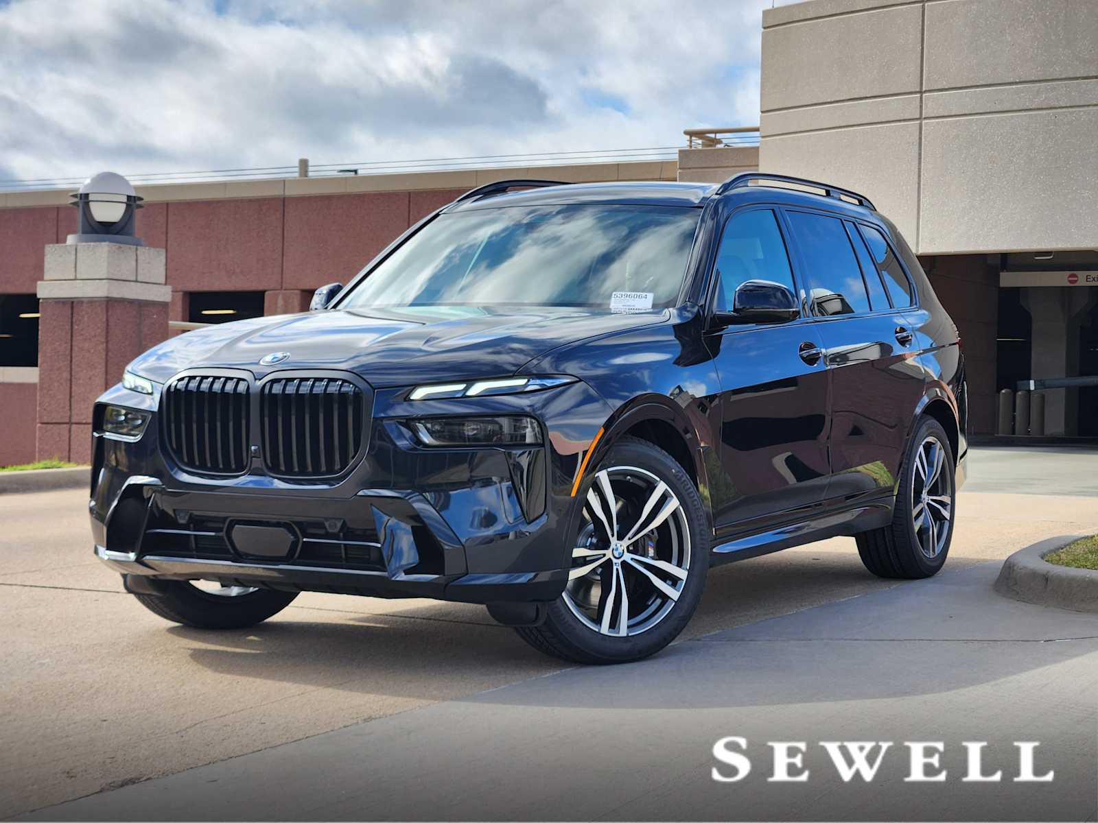 2026 BMW X7 40i's photo