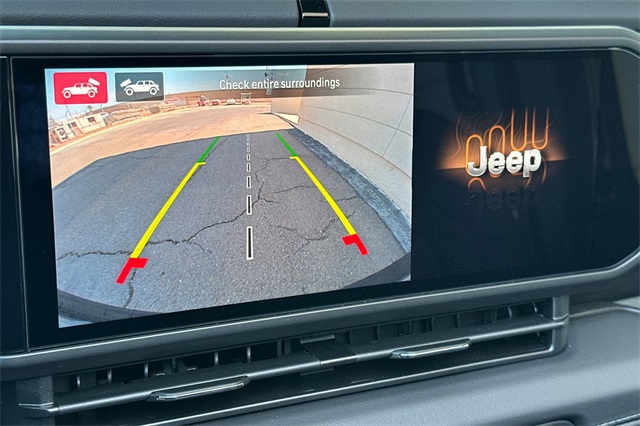 2025 Jeep Wrangler Sahara photo 3