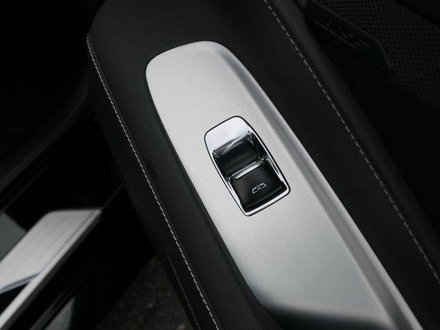 2025 Chevrolet Corvette Stingray 1LT photo 26