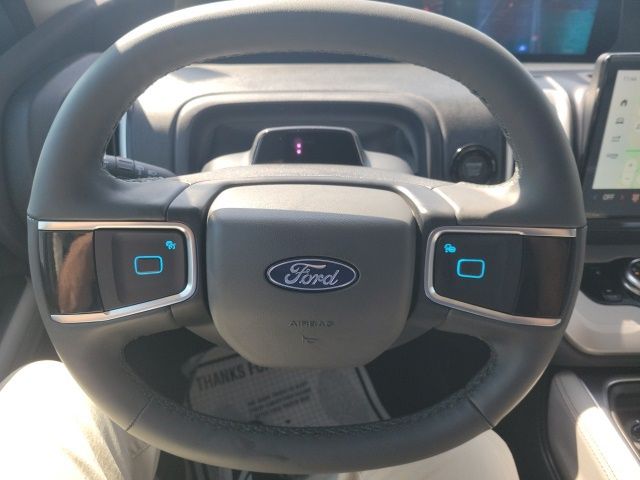 2025 Ford Expedition MAX photo 11