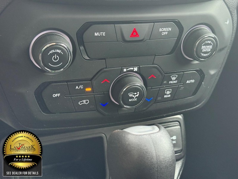 2019 Jeep Renegade Latitude photo 13