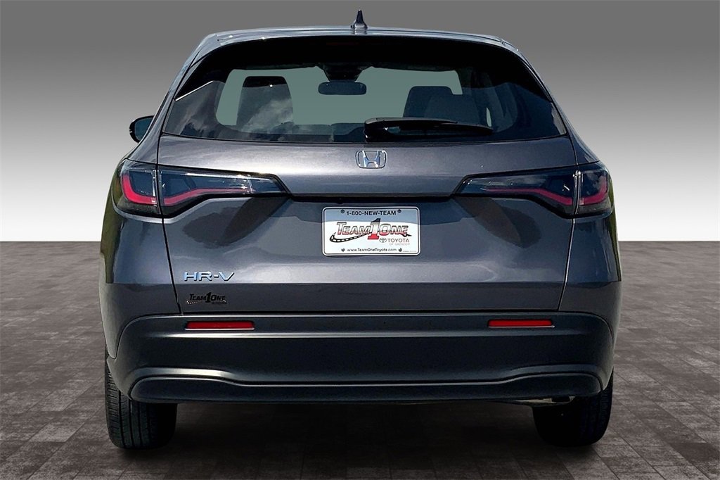 2025 Honda HR-V LX photo 4
