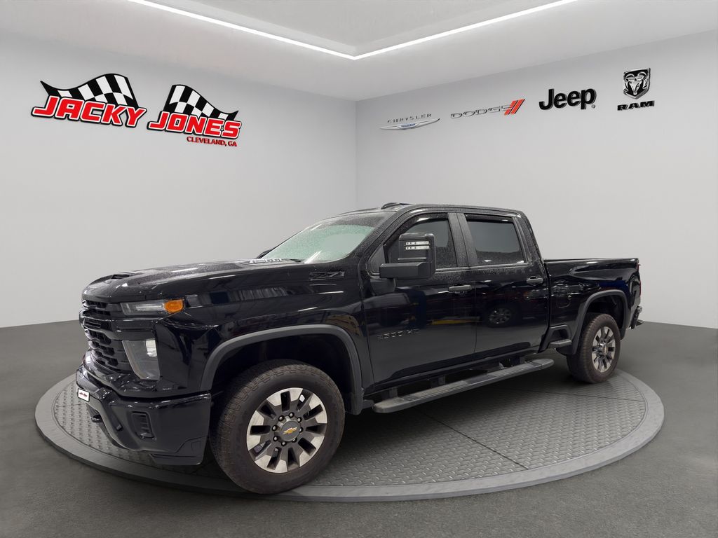 2024 Chevrolet Silverado 2500HD Custom's photo