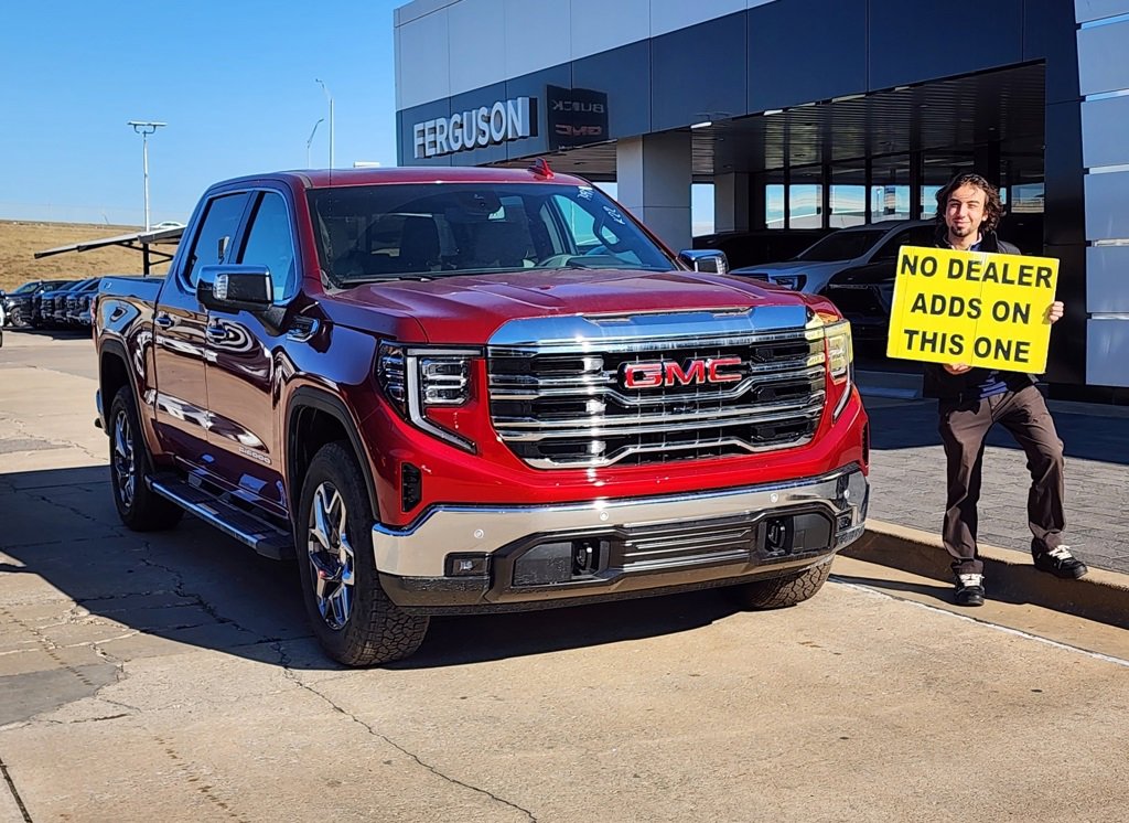 2026 GMC Sierra 1500 SLT's photo