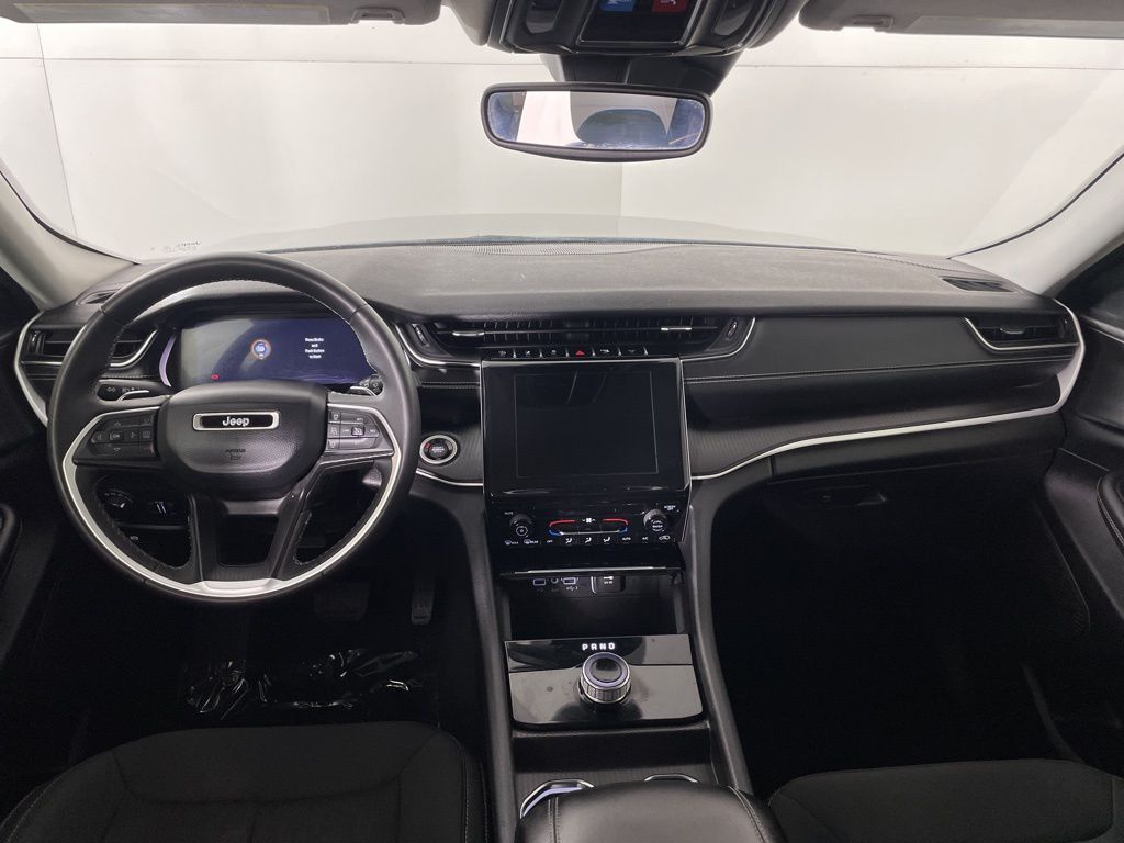 2023 Jeep Grand Cherokee Laredo photo 30