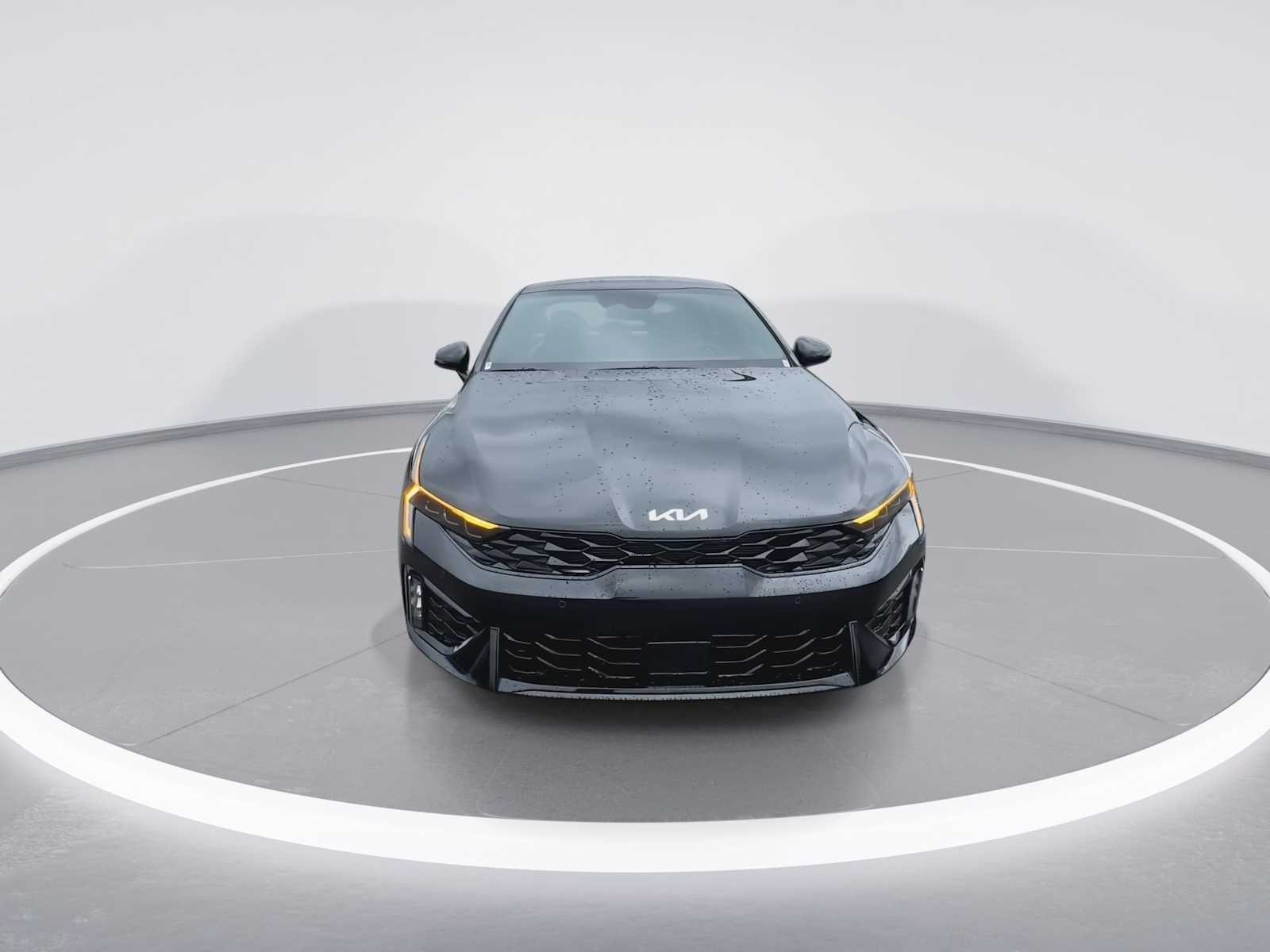 2025 Kia K5 GT-Line photo 3