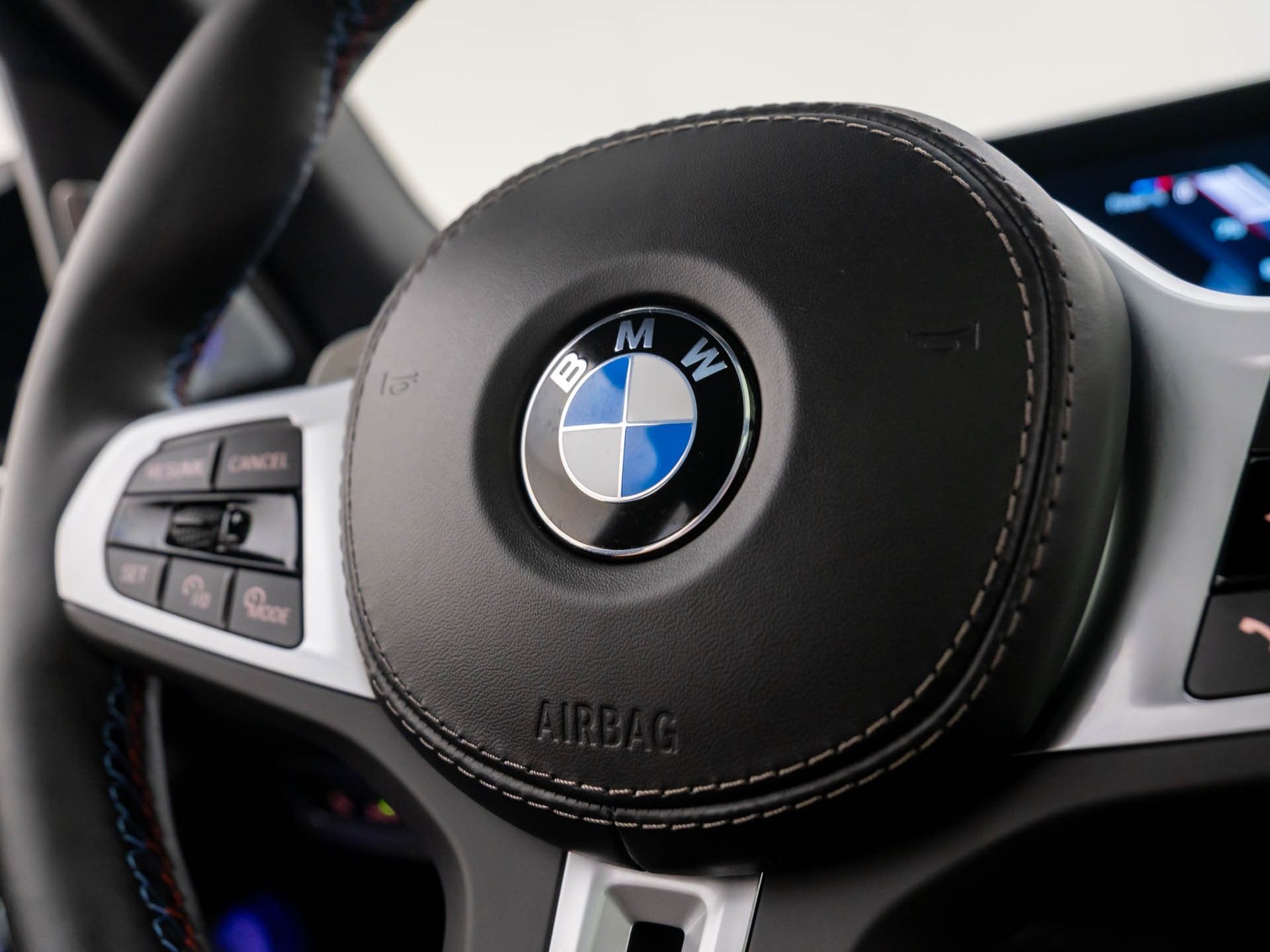 New 2026 Mineral White Metallic BMW M60i image 28