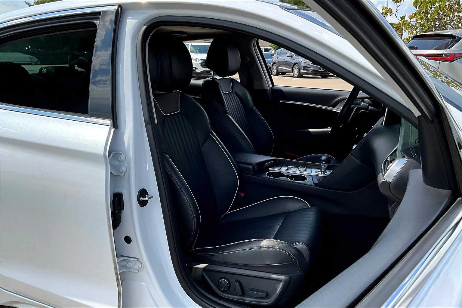 2019 Genesis G70 3.3T Advanced photo 7