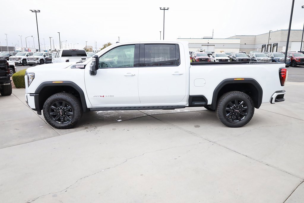 2026 Gmc Sierra 3500 HD AT4 photo 3