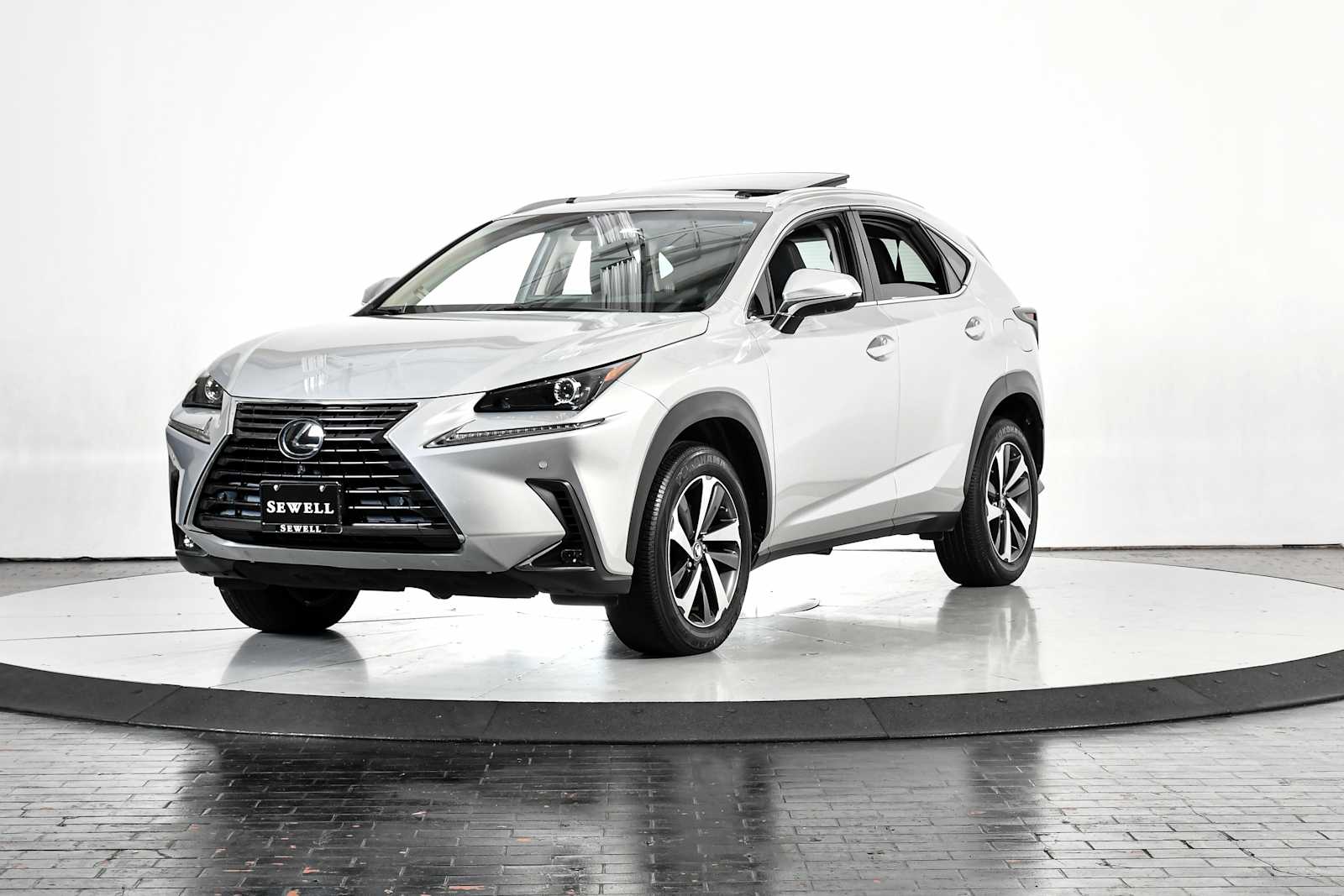 2019 Lexus NX 300's photo
