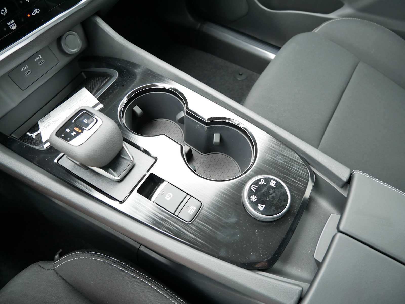 2025 Nissan Rogue S photo 12